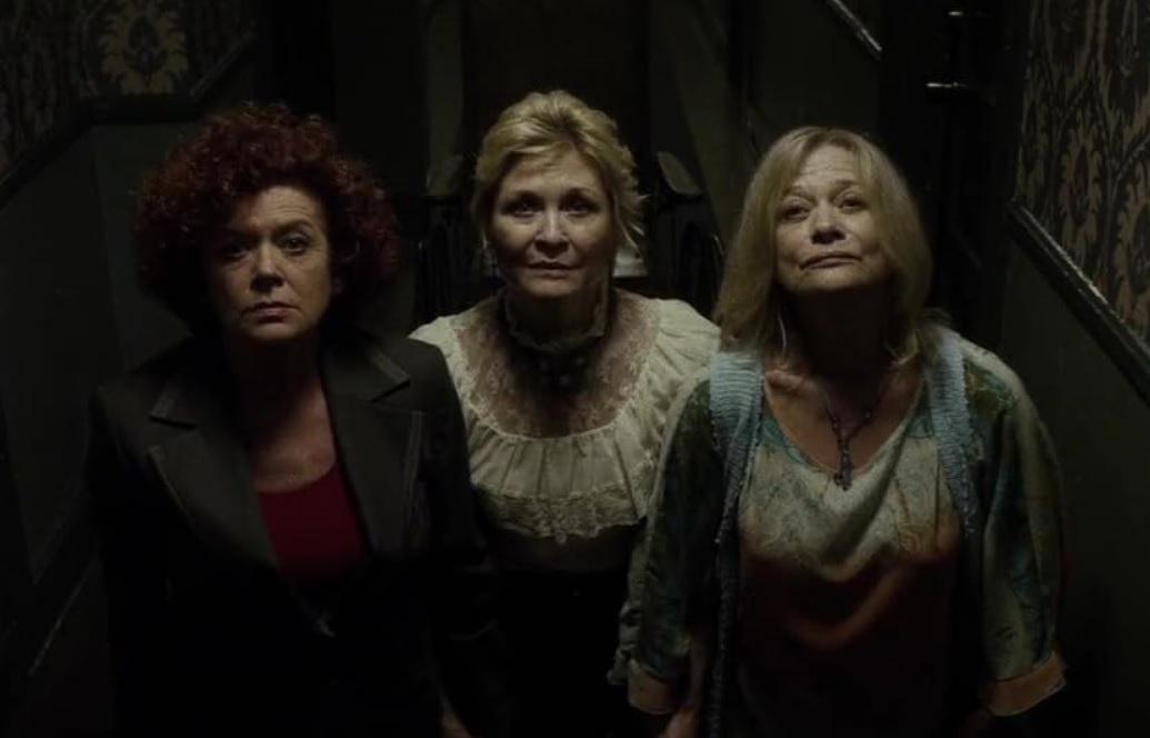 Dee Wallace with Patricia Quinn (L) and Judy Geeson (R) in The Lords of Salem