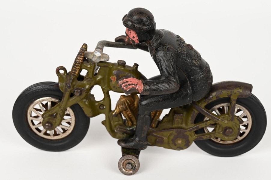 Milestone auction – cast iron Harley-Davidson Hill Climber