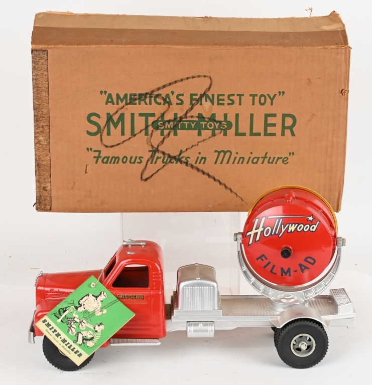 Milestone auction Smith-Miller #1-407 Searchlight Truck
