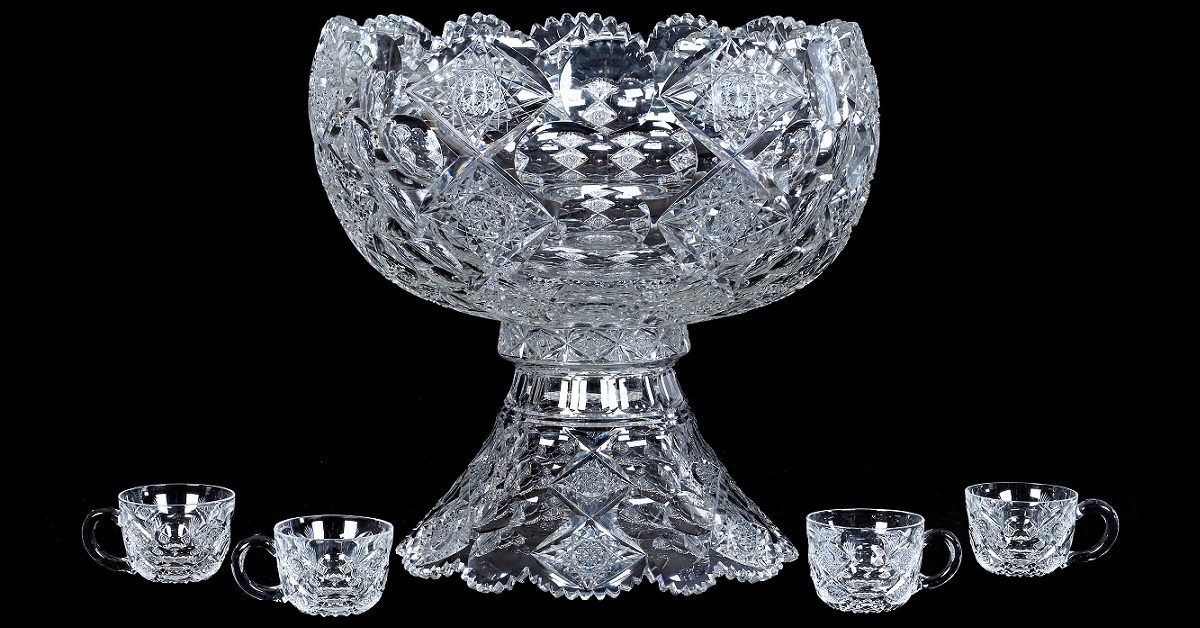 Woody Auction Presents Cut Glass Collection