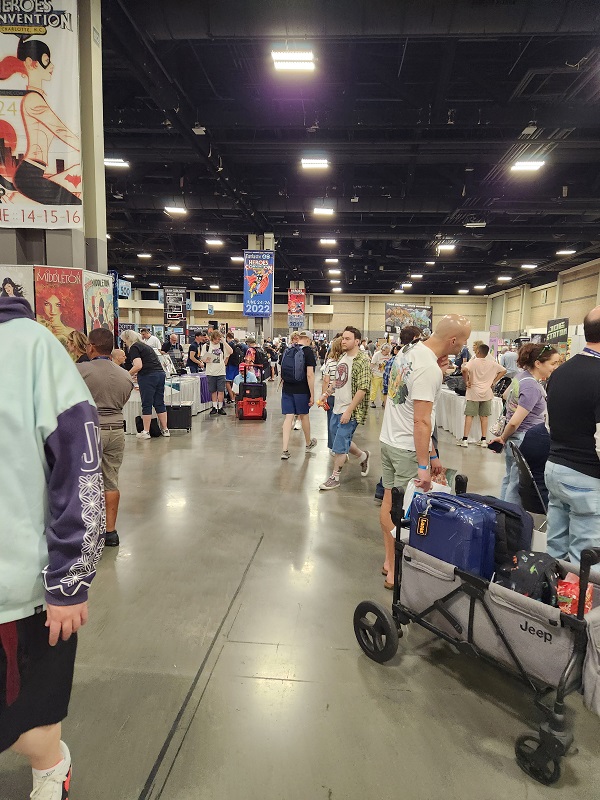Heroes Con 15 show floor