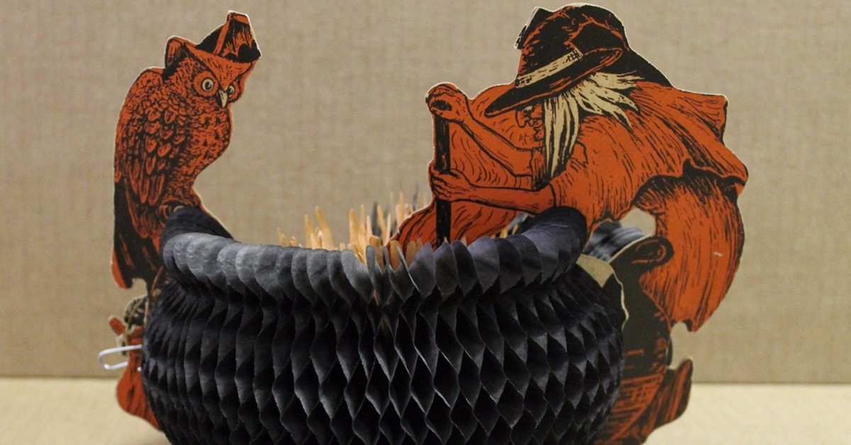 Inside the Guide: Beistle Halloween Decorations
